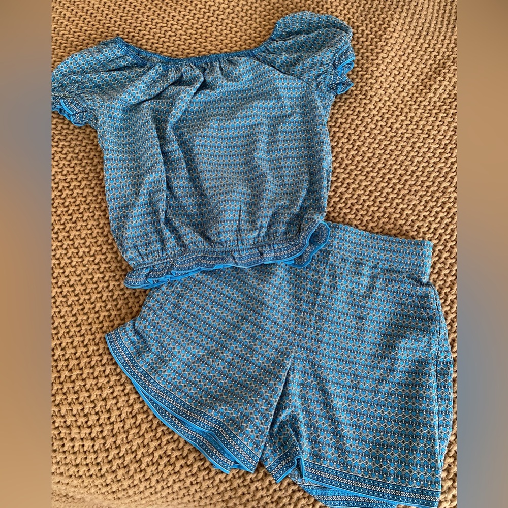 Max Studio blue floral set